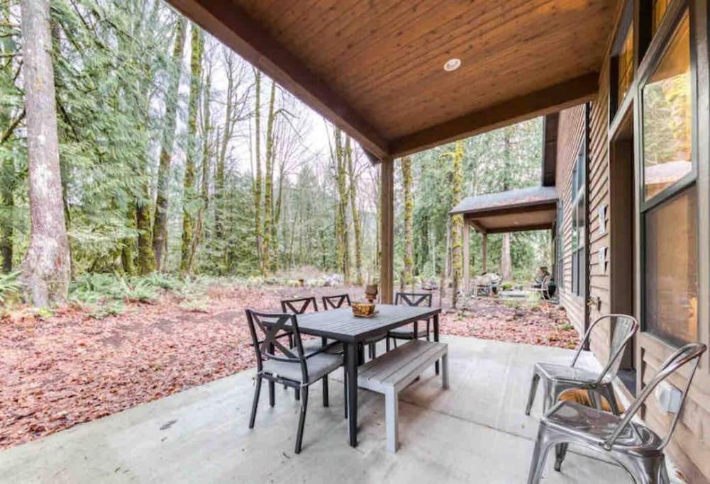Modern Retreat In Mt Hood Oregon Resort Welches Exteriör bild